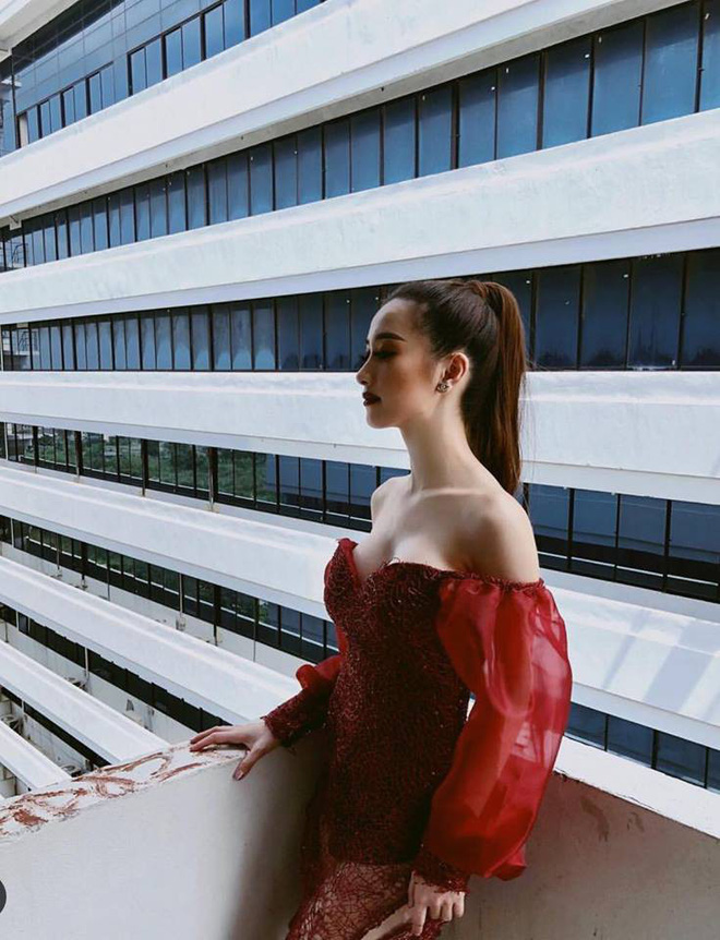 Chân dung nóng bỏng của cô nàng xinh đẹp nhất Tháng năm rực rỡ